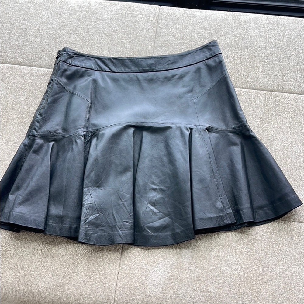 Elegant Black Leather Skirt
